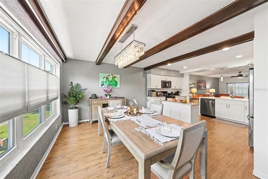 For Sale: $245,000 (2 beds, 2 baths, 1340 Square Feet)