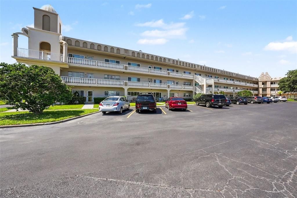 For Sale: $245,000 (2 beds, 2 baths, 1340 Square Feet)