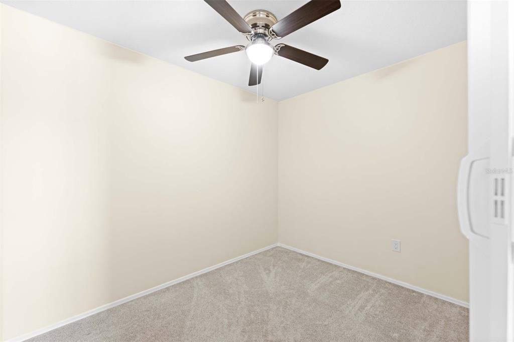 Activo con contrato: $344,000 (3 camas, 2 baños, 1881 Pies cuadrados)