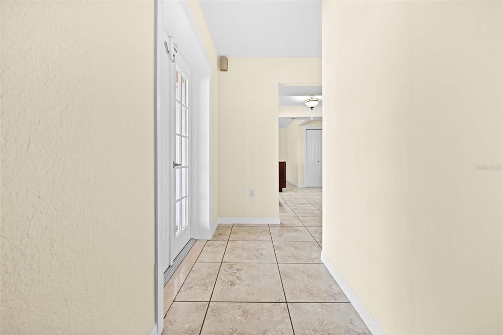 Activo con contrato: $344,000 (3 camas, 2 baños, 1881 Pies cuadrados)