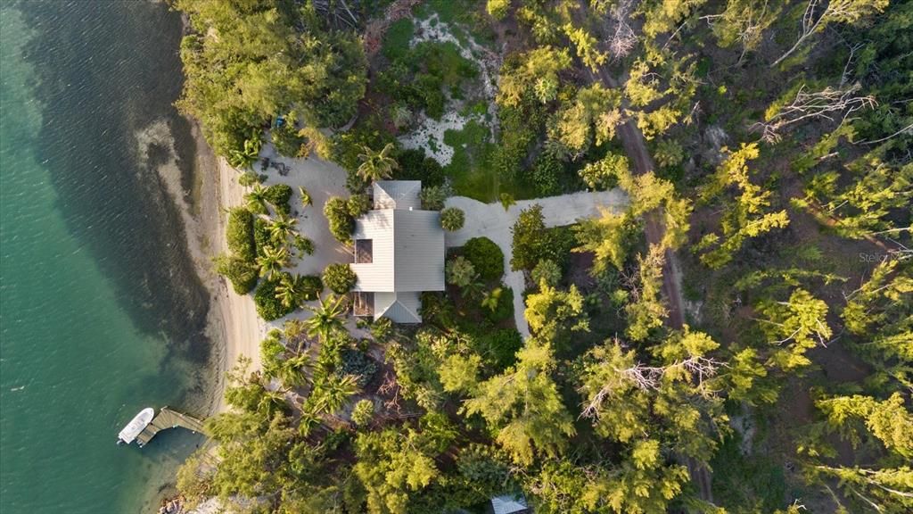 На продажу: $5,995,000 (4 спален, 4 ванн, 2721 Квадратных фут)