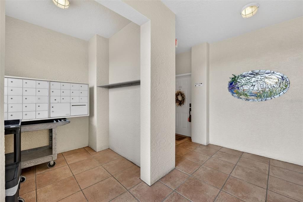 For Sale: $524,000 (3 beds, 2 baths, 1402 Square Feet)