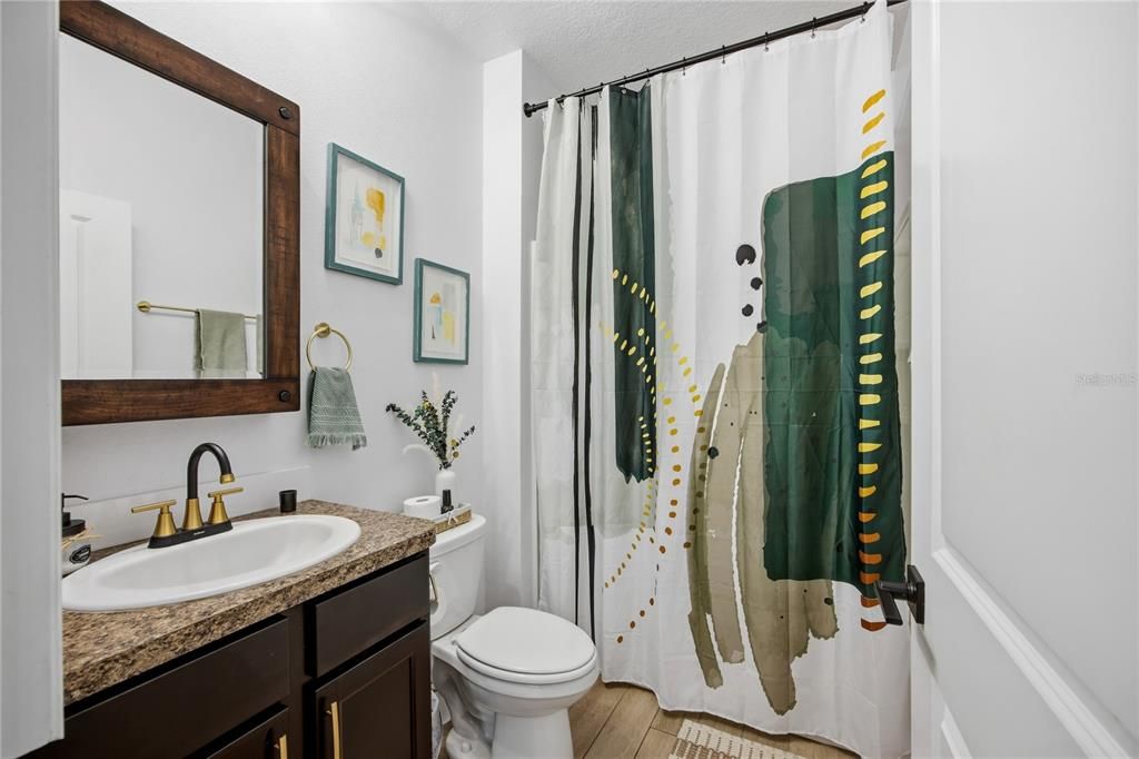 En Venta: $390,000 (5 camas, 3 baños, 2370 Pies cuadrados)