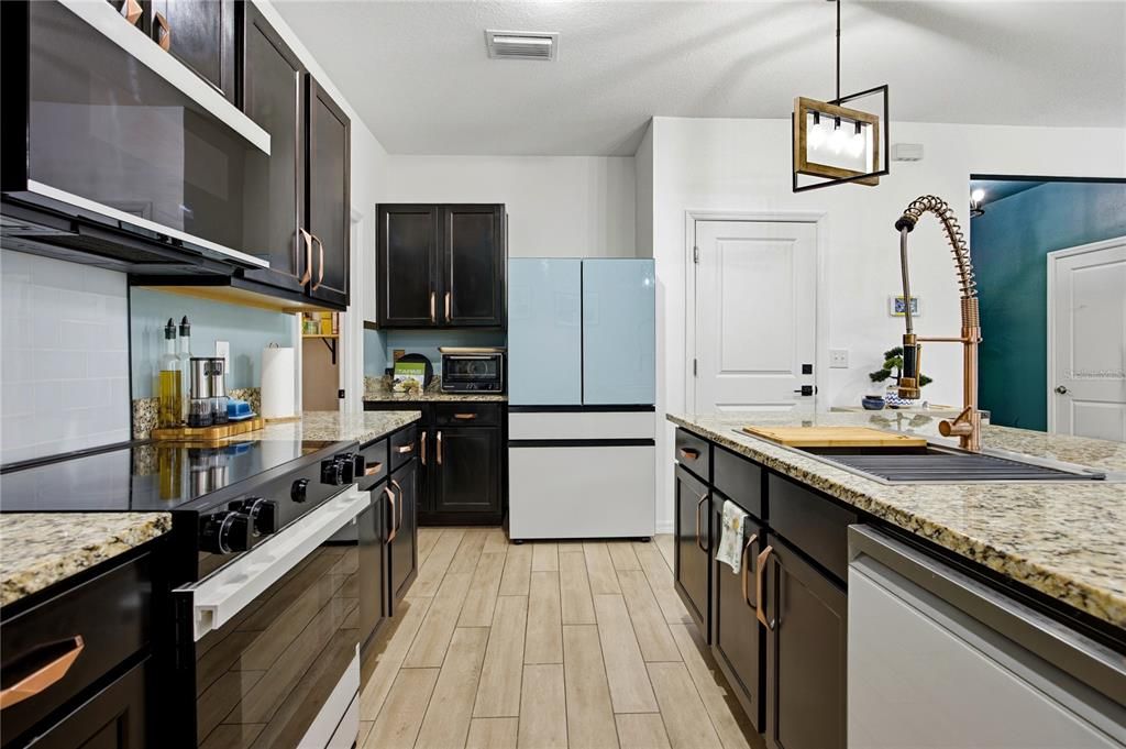 En Venta: $390,000 (5 camas, 3 baños, 2370 Pies cuadrados)