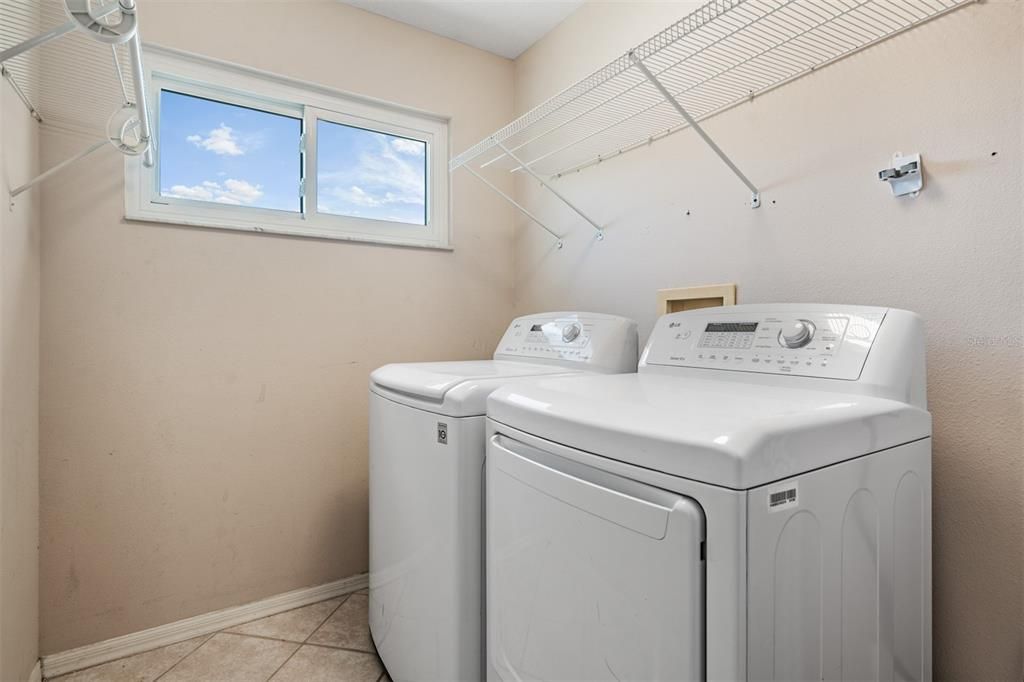 For Sale: $629,900 (3 beds, 2 baths, 2423 Square Feet)