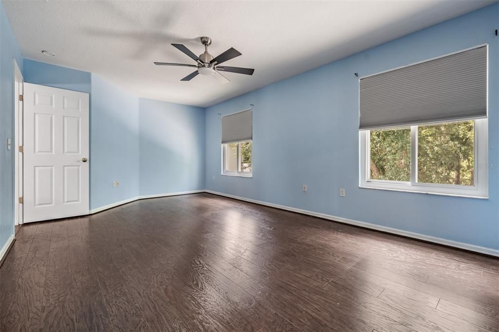 For Sale: $629,900 (3 beds, 2 baths, 2423 Square Feet)