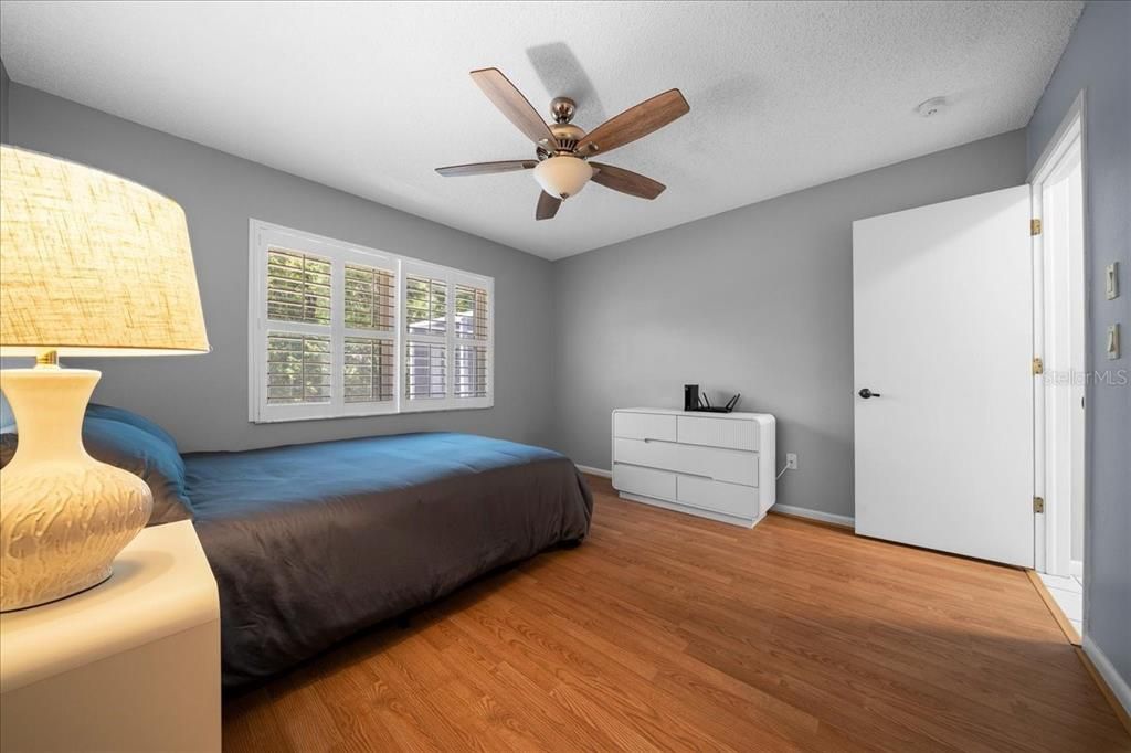For Sale: $250,000 (2 beds, 2 baths, 1968 Square Feet)