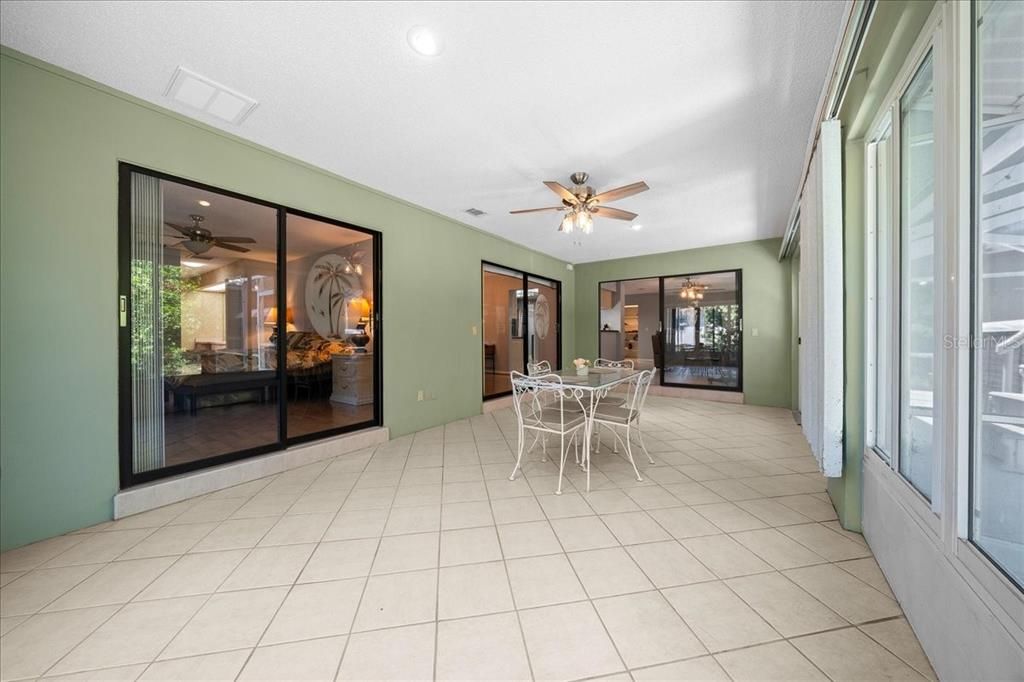 For Sale: $250,000 (2 beds, 2 baths, 1968 Square Feet)