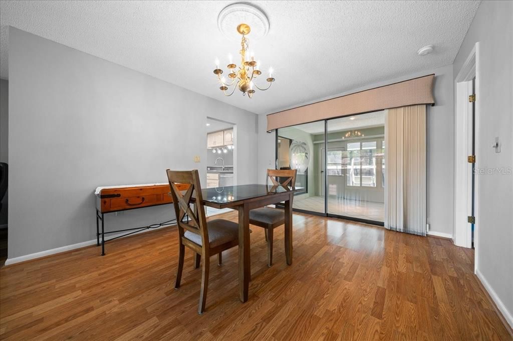 For Sale: $250,000 (2 beds, 2 baths, 1968 Square Feet)