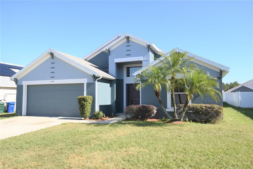 Active With Contract: $2,000 (4 beds, 3 baths, 1883 Square Feet)