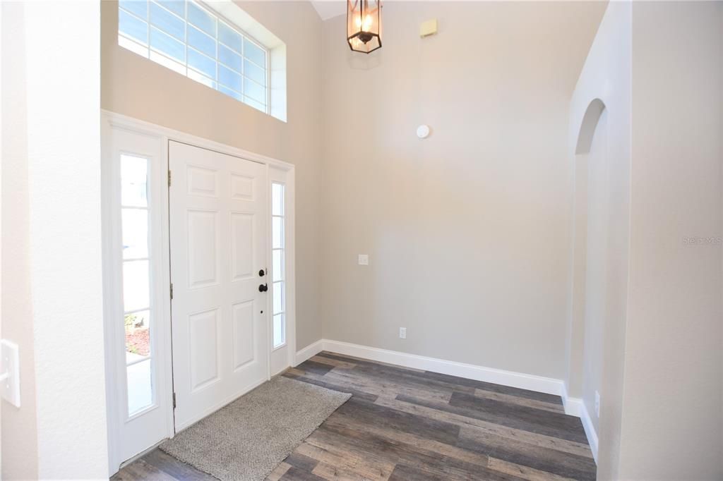 Active With Contract: $2,000 (4 beds, 3 baths, 1883 Square Feet)