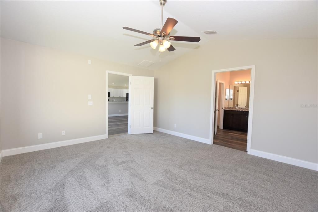 Active With Contract: $2,000 (4 beds, 3 baths, 1883 Square Feet)