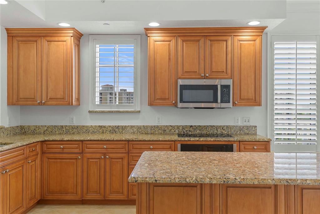 For Sale: $1,675,000 (4 beds, 3 baths, 2610 Square Feet)