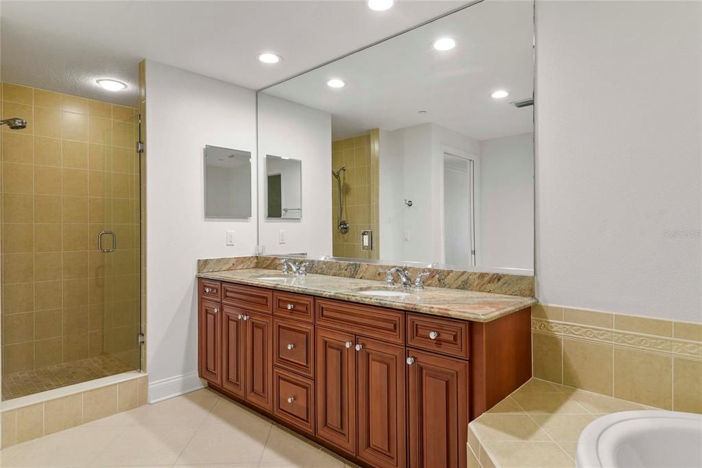 For Sale: $1,675,000 (4 beds, 3 baths, 2610 Square Feet)