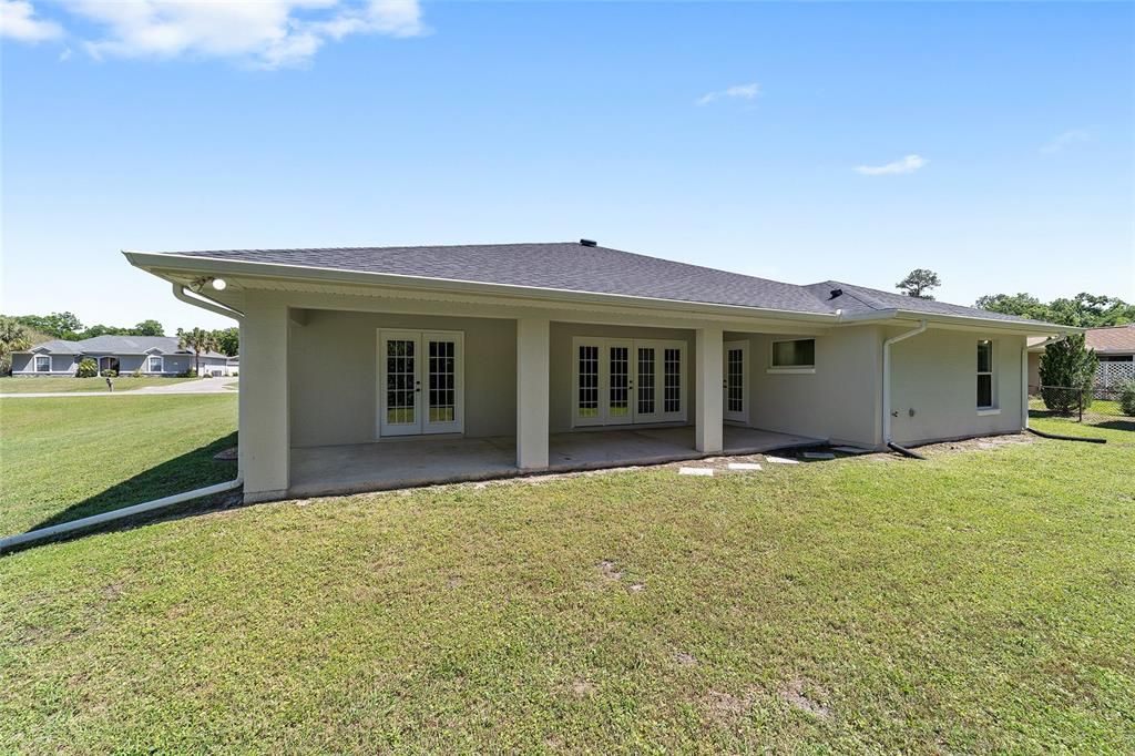 For Sale: $349,000 (4 beds, 3 baths, 2090 Square Feet)