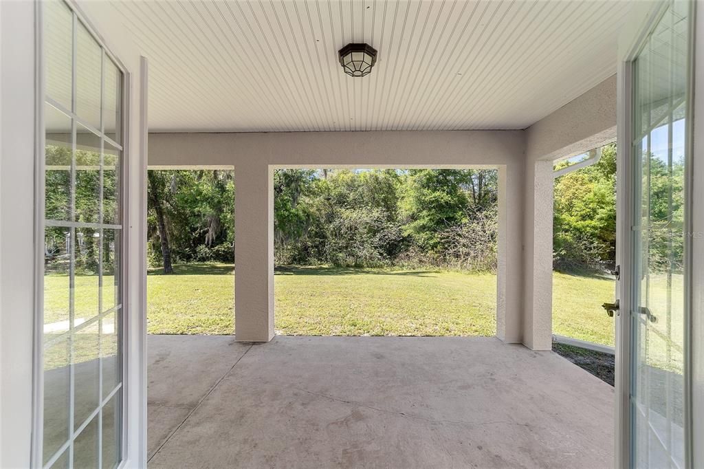 For Sale: $349,000 (4 beds, 3 baths, 2090 Square Feet)