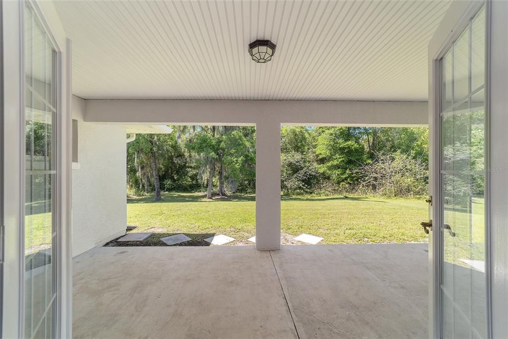 For Sale: $349,000 (4 beds, 3 baths, 2090 Square Feet)