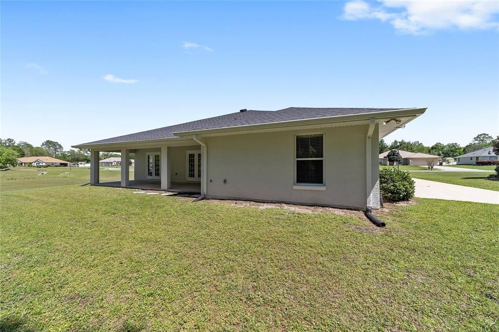 For Sale: $349,000 (4 beds, 3 baths, 2090 Square Feet)