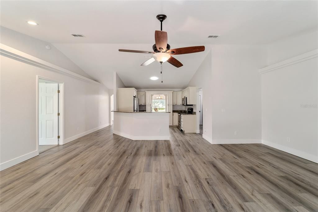 For Sale: $349,000 (4 beds, 3 baths, 2090 Square Feet)