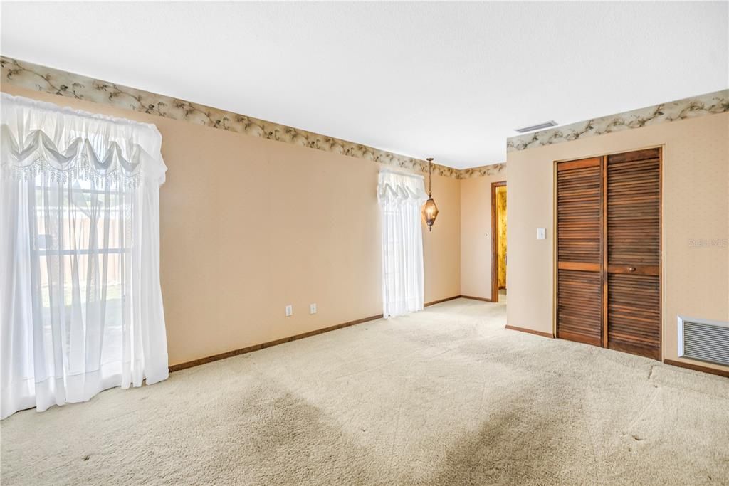 For Sale: $795,000 (3 beds, 2 baths, 2997 Square Feet)