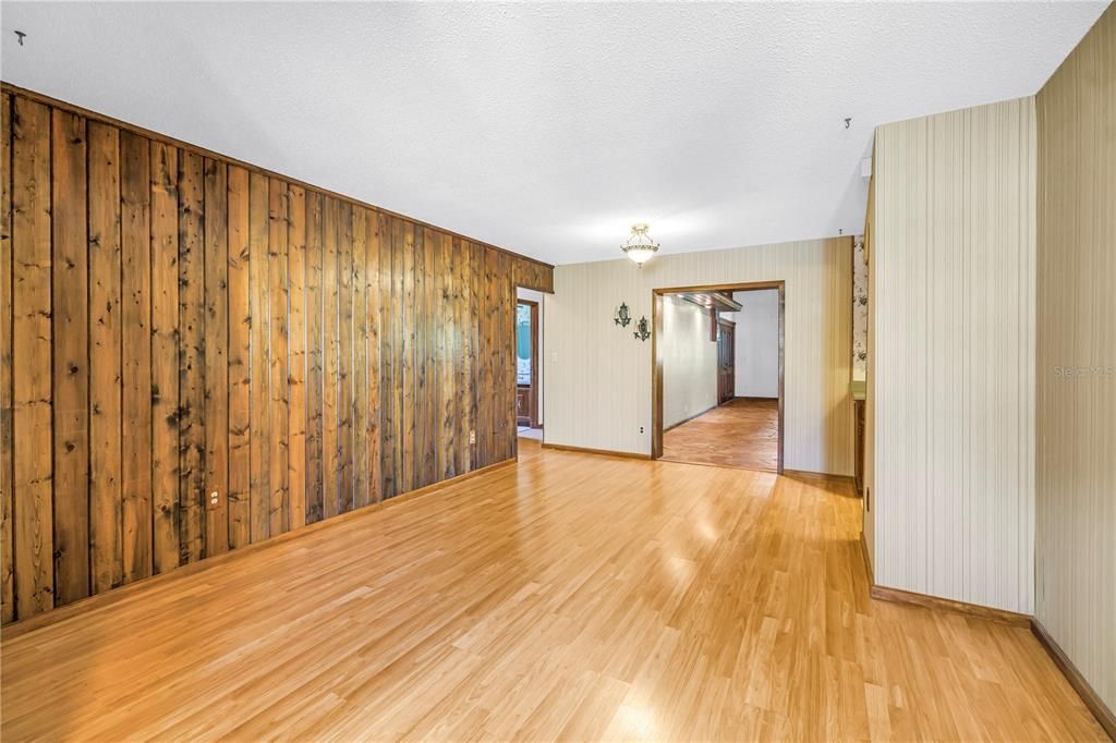 For Sale: $795,000 (3 beds, 2 baths, 2997 Square Feet)