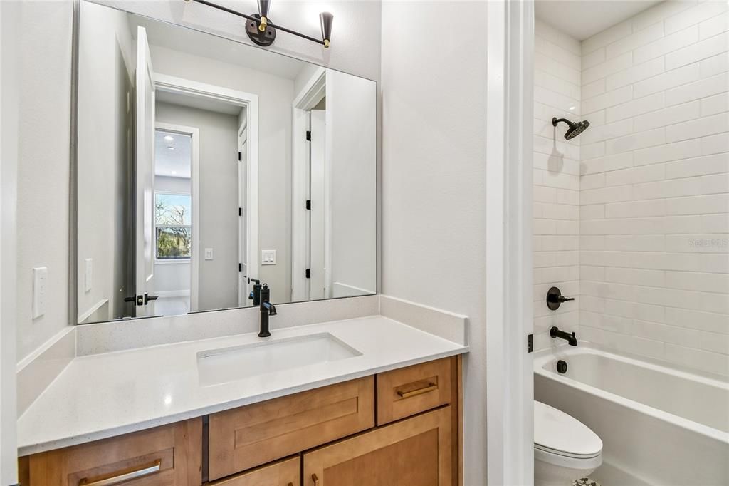Active With Contract: $782,845 (4 beds, 3 baths, 2558 Square Feet)