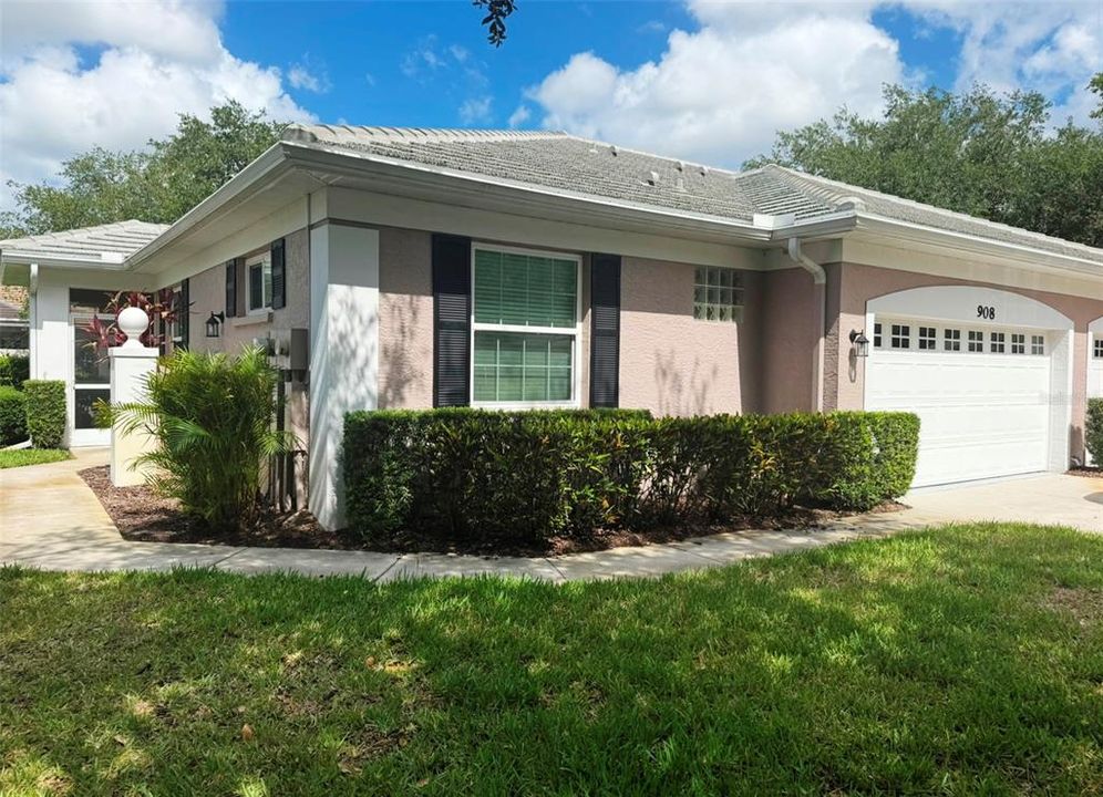 For Rent: $2,500 (2 beds, 2 baths, 1544 Square Feet)