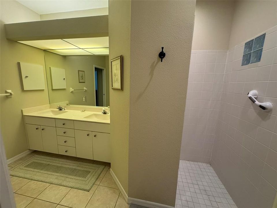 For Rent: $2,500 (2 beds, 2 baths, 1544 Square Feet)
