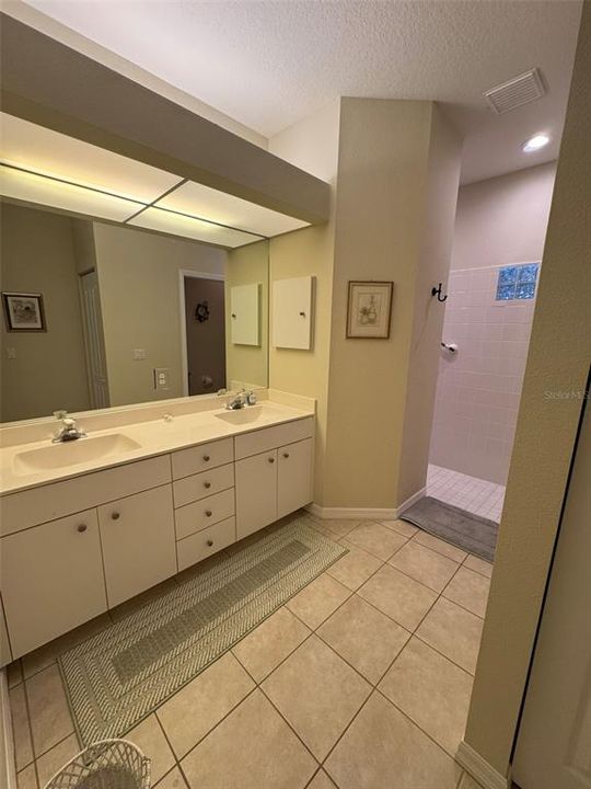 For Rent: $2,500 (2 beds, 2 baths, 1544 Square Feet)