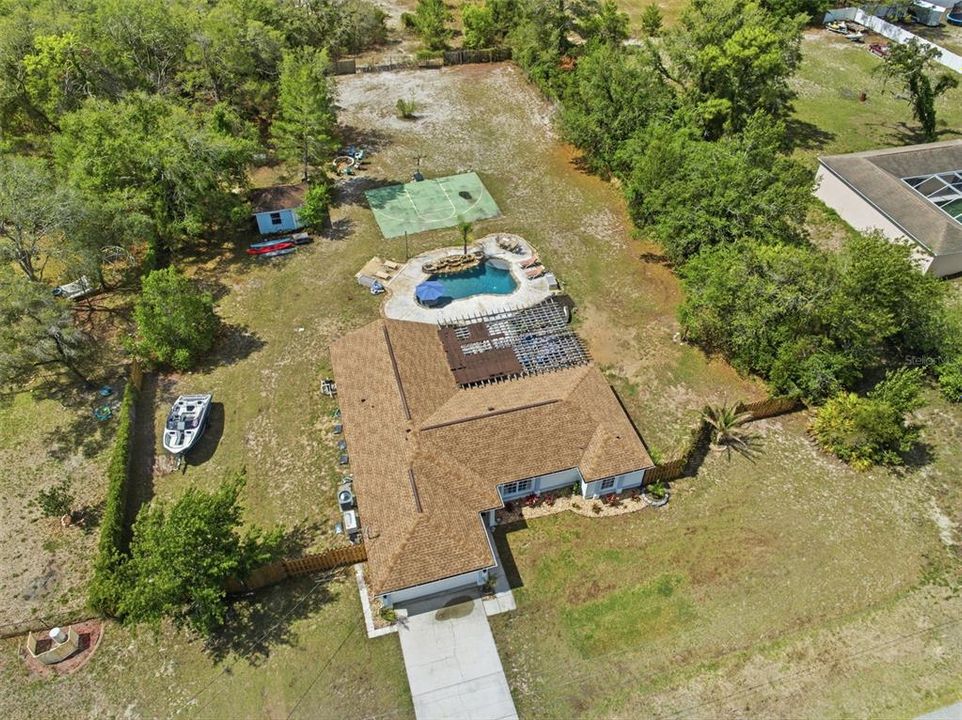 Activo con contrato: $410,000 (4 camas, 2 baños, 1848 Pies cuadrados)