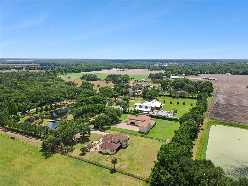 En Venta: $1,035,000 (4 camas, 3 baños, 3942 Pies cuadrados)
