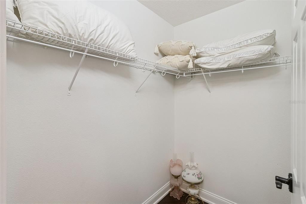 En Venta: $1,035,000 (4 camas, 3 baños, 3942 Pies cuadrados)