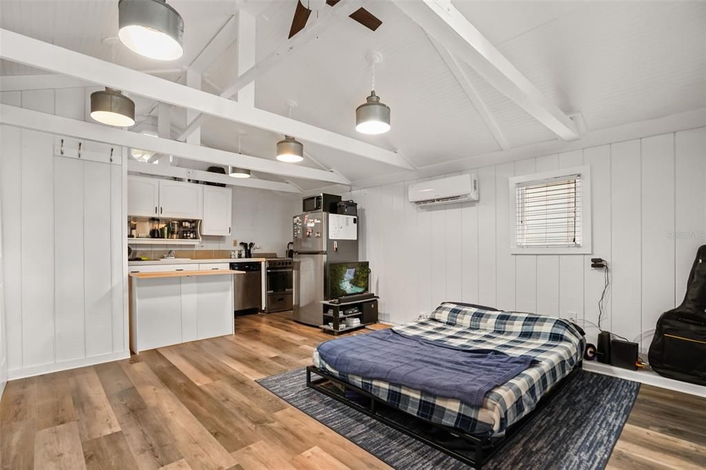 En Venta: $675,000 (3 camas, 0 baños, 1935 Pies cuadrados)