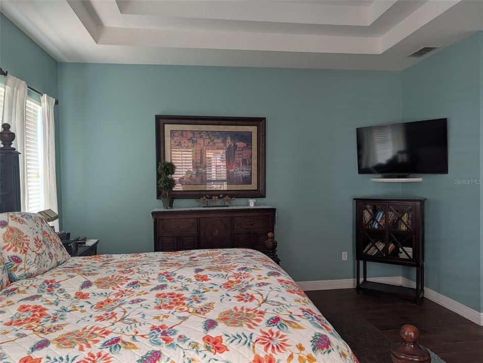 For Sale: $520,000 (4 beds, 2 baths, 2132 Square Feet)