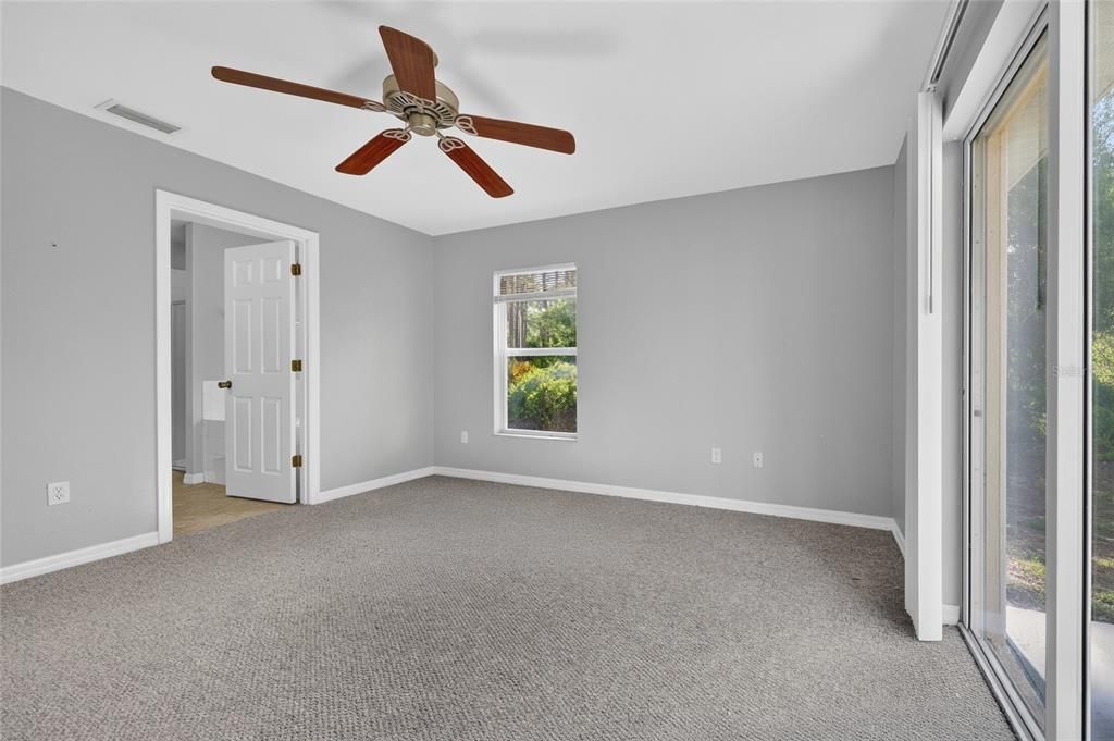 Activo con contrato: $262,000 (3 camas, 2 baños, 1452 Pies cuadrados)