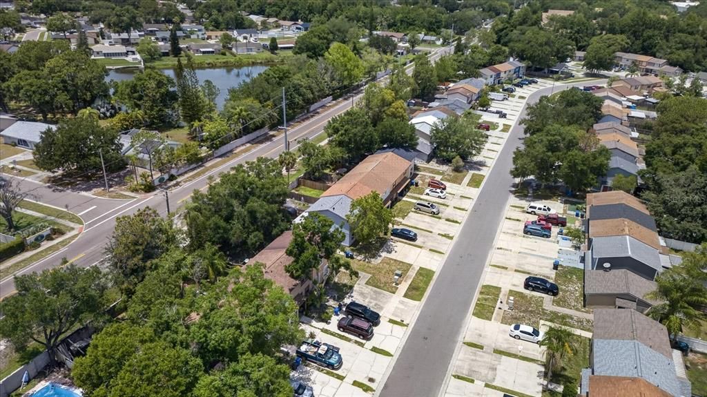 На продажу: $239,900 (2 спален, 2 ванн, 1050 Квадратных фут)