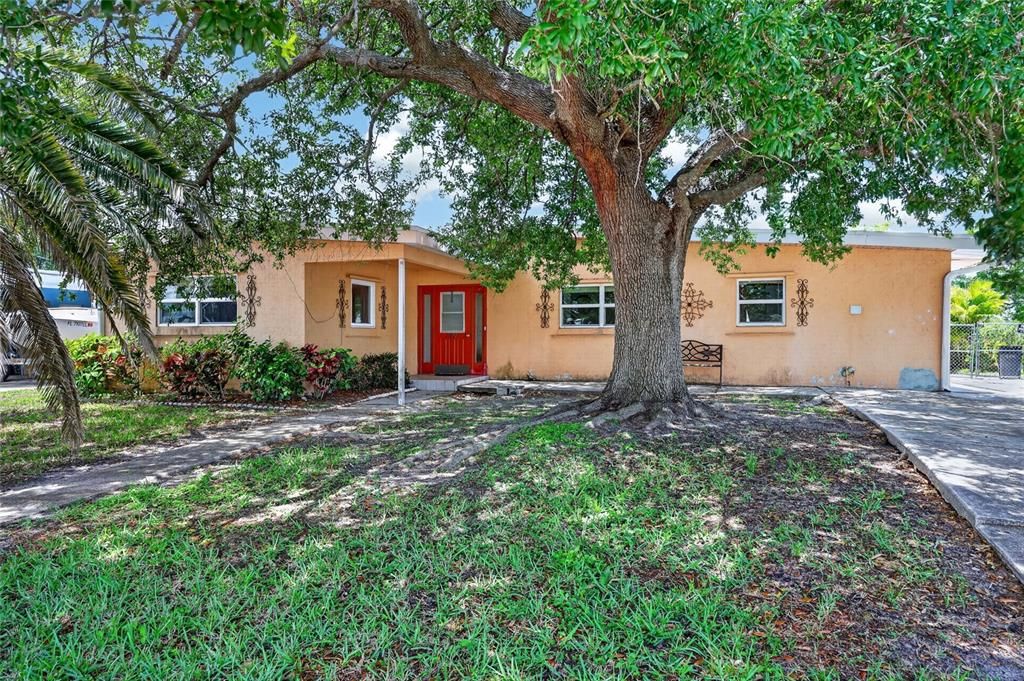 For Sale: $314,900 (3 beds, 2 baths, 1631 Square Feet)