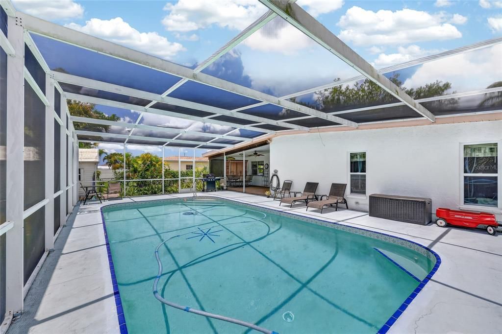 For Sale: $314,900 (3 beds, 2 baths, 1631 Square Feet)