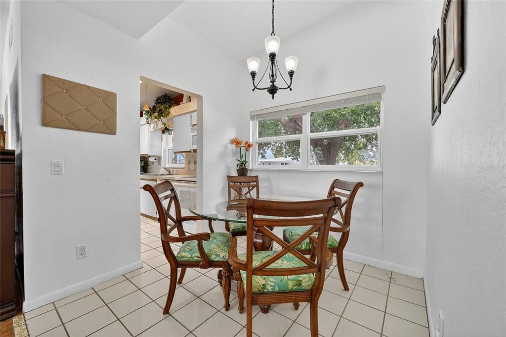 For Sale: $314,900 (3 beds, 2 baths, 1631 Square Feet)