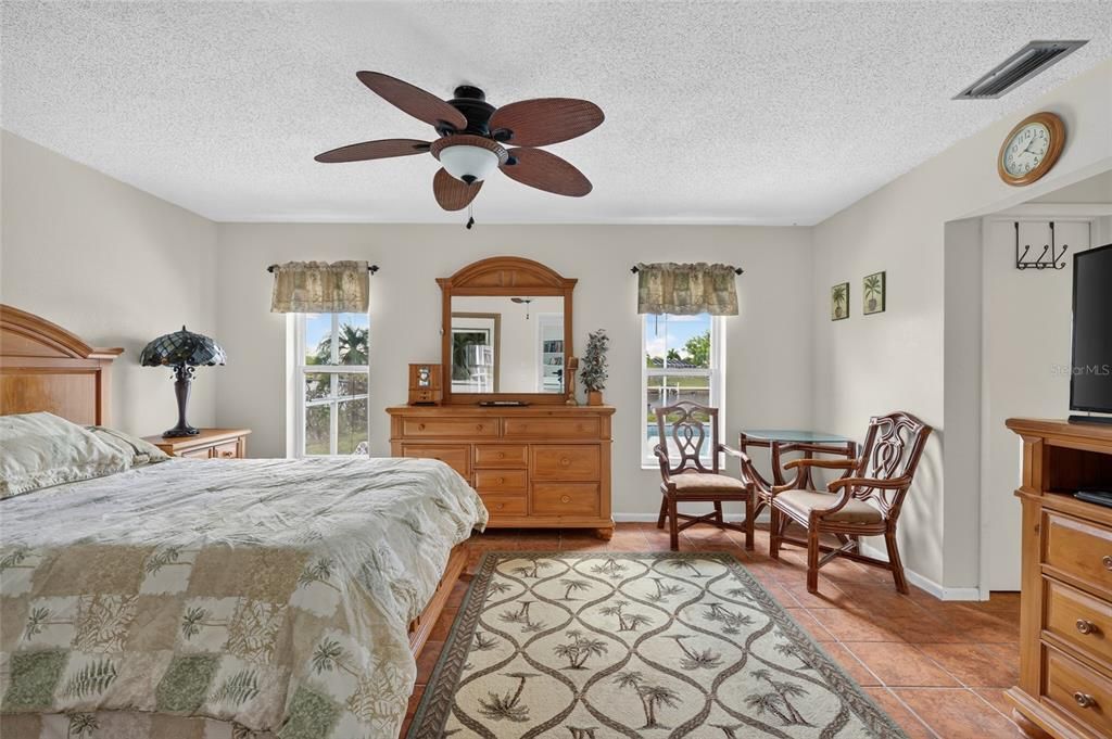 For Sale: $314,900 (3 beds, 2 baths, 1631 Square Feet)