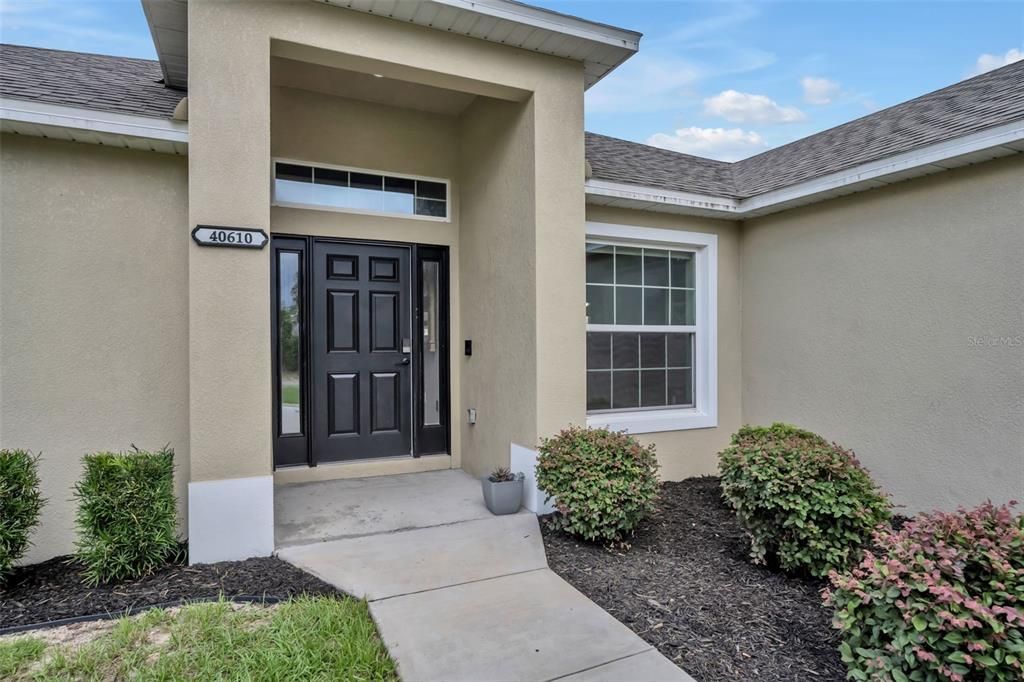 For Sale: $349,900 (4 beds, 2 baths, 1644 Square Feet)