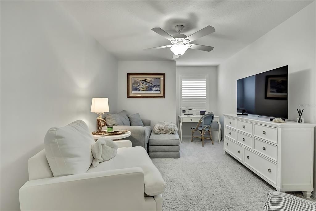 For Sale: $490,000 (3 beds, 2 baths, 1808 Square Feet)