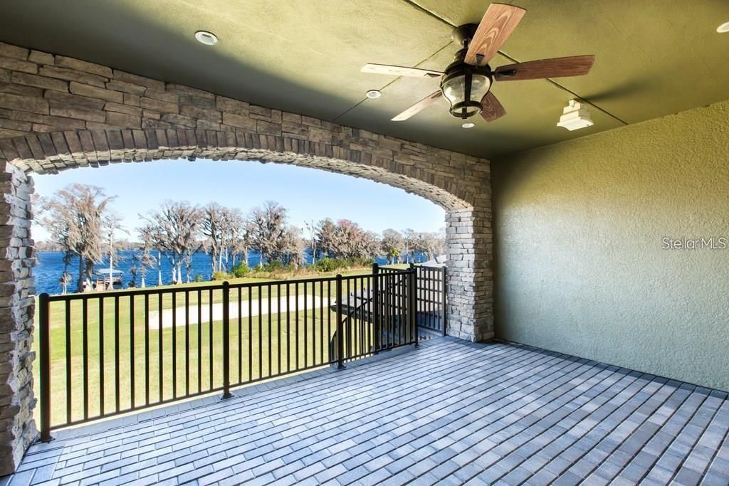 待售: $4,995,000 (6 贝兹, 7 浴室, 5776 平方英尺)