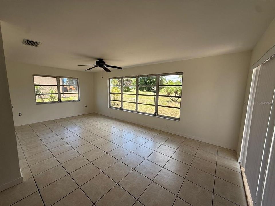 En Renta: $2,000 (3 camas, 2 baños, 1747 Pies cuadrados)