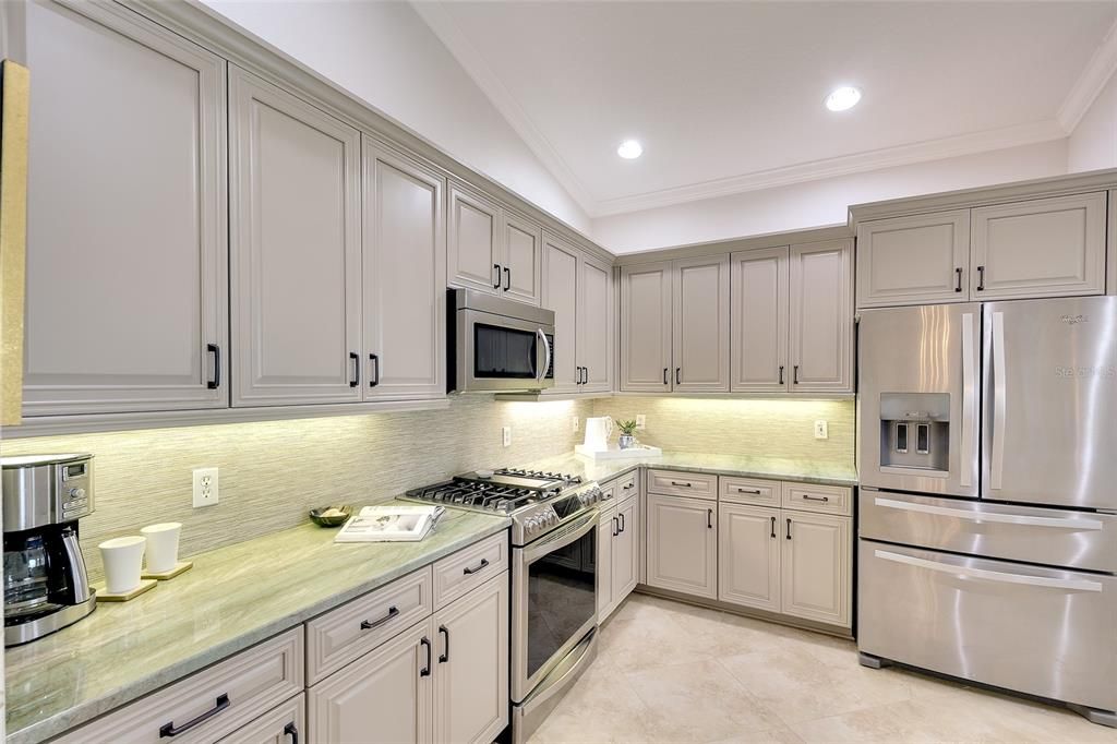 For Sale: $409,000 (3 beds, 2 baths, 2343 Square Feet)