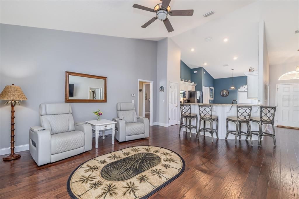 For Sale: $379,900 (3 beds, 2 baths, 1607 Square Feet)