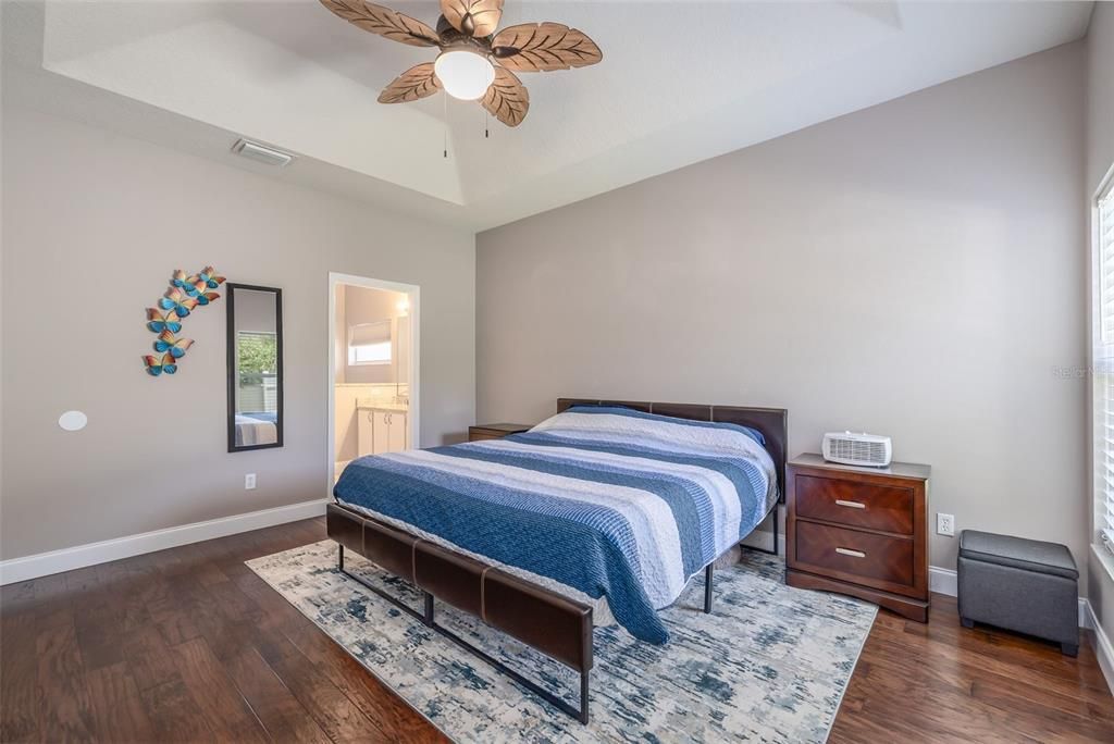 For Sale: $379,900 (3 beds, 2 baths, 1607 Square Feet)