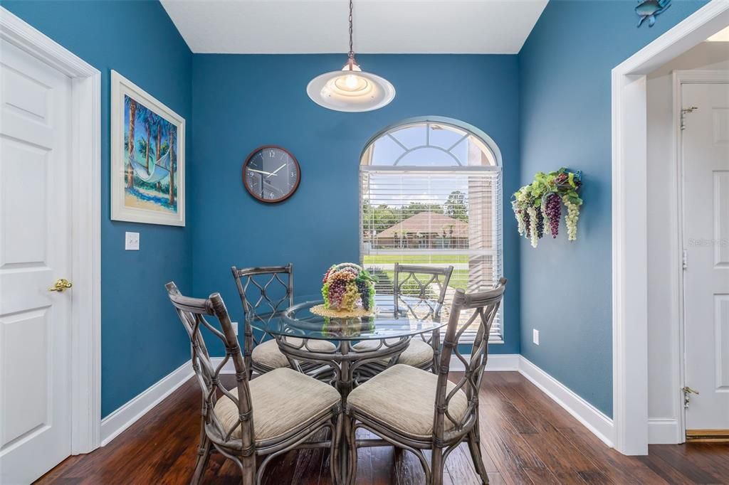 For Sale: $379,900 (3 beds, 2 baths, 1607 Square Feet)