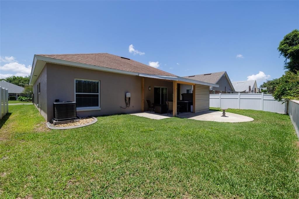 For Sale: $379,900 (3 beds, 2 baths, 1607 Square Feet)