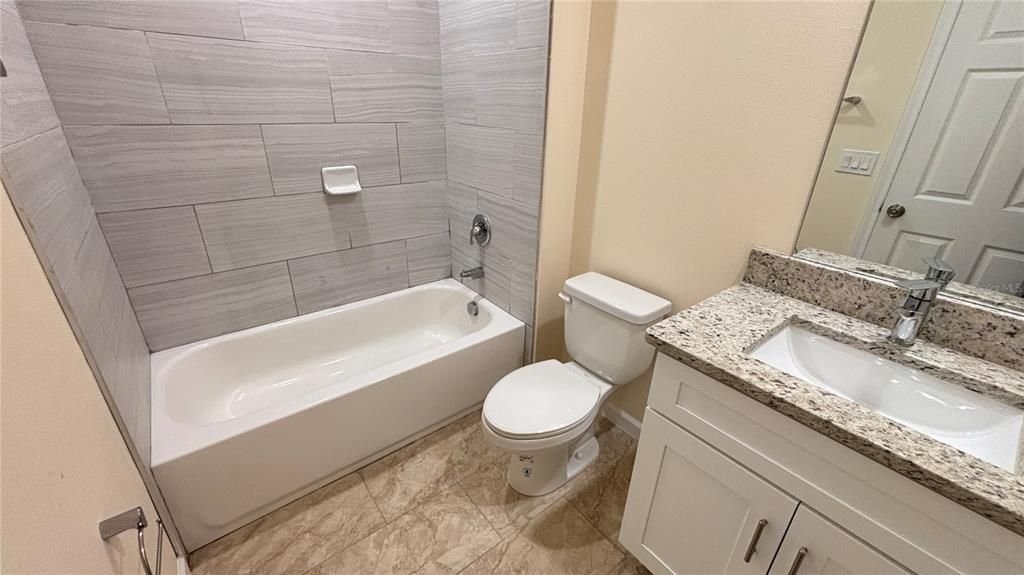 В аренду: $1,695 (3 спален, 3 ванн, 1428 Квадратных фут)